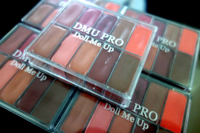 Shopkeeper Stories with Nazlin Hilal the founder of Doll Me Up Cosmetics and Boneca cosmetics make-up in Singapore small business make-up fashion enterprise